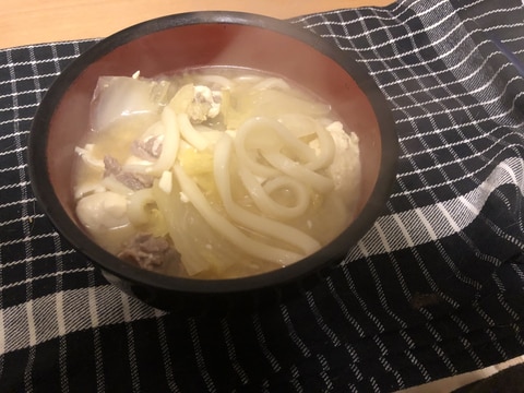 とり野菜みそで野菜たっぷり煮込みうどん